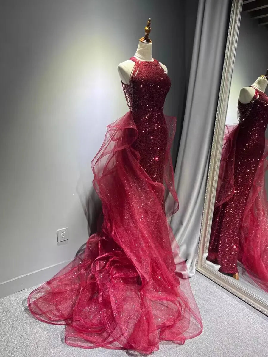 Elegante funkelnde marineblaue Abendkleider, Halt-Perlen-Partykleid, maßgeschneidertes Ballkleid 2025, abgestufte Roben de Soirée, Sweep-Zug So ist Leben