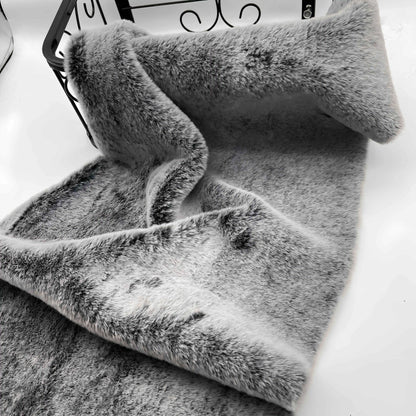 1 cm Haarhöhe Frost auf weißem Gras Weißes spitzes Fell Nachahmung Otter Kaninchenfell Warmer langer Plüschstoff DIY Kleidungsstoff So ist Leben