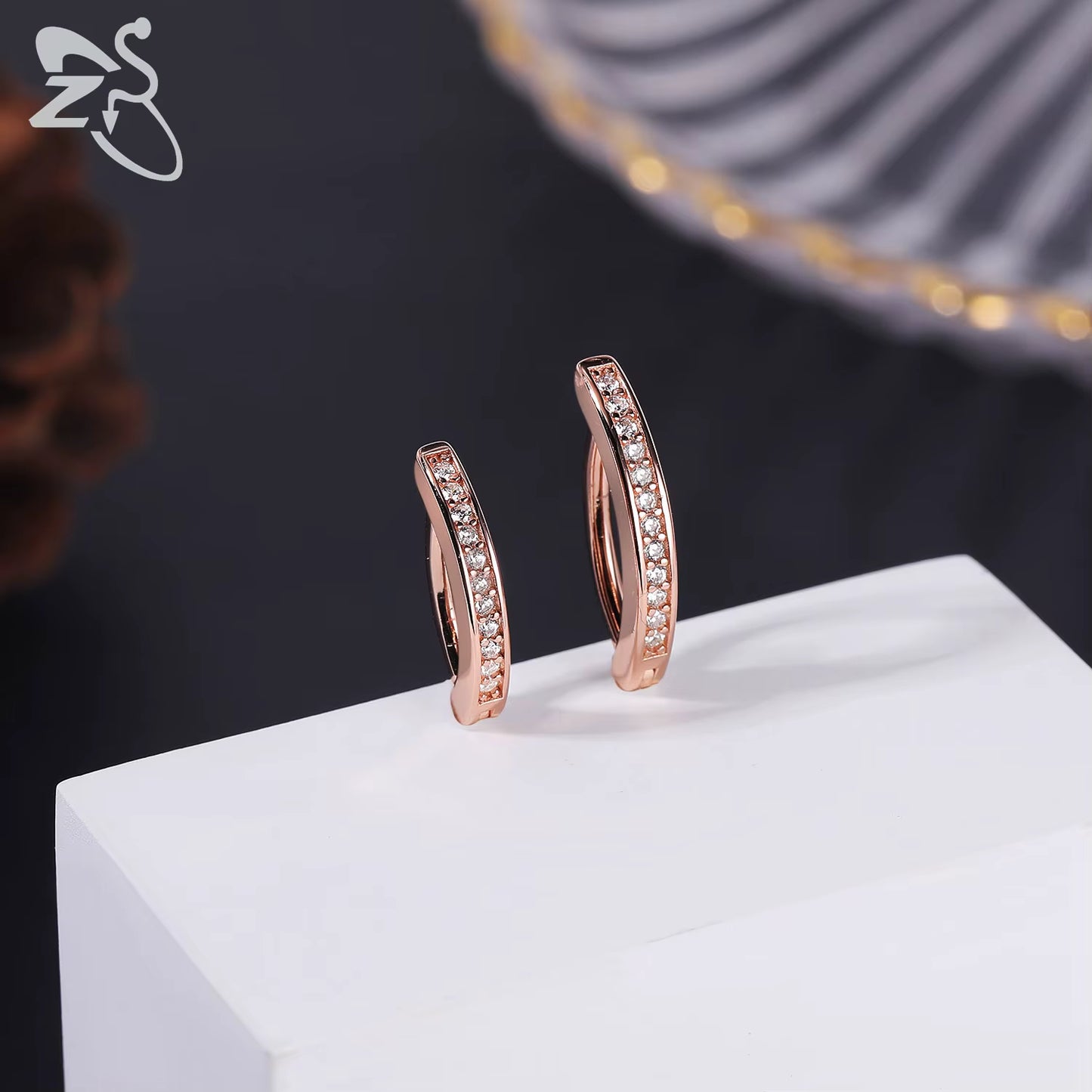 Edelstahl‑Clicker mit Zirkon für modernen Bauchnabelschmuck So ist Leben