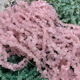 1 Strang (16 Zoll) Natürliche Rosenquarzperlen, natürliche unregelmäßige zerkleinerte Steinschnüre, facettierte dekorative Rosenquarzperlen So ist Leben