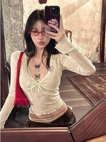 Y2k Frauen Vintage Coquette Grunge Ästhetische Mesh T-shirts Übergroßen Acubi T-shirt Langarm V-ausschnitt Abgeschnitten T Tops Kleidung So ist Leben