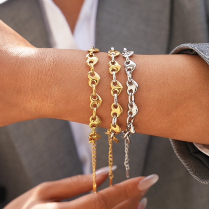 Minimalistisches, klassisches, zweifarbiges Herz-Knopf-Armband aus 18 Karat vergoldetem Edelstahl mit Herzknöpfen, stapelbares rundes Knopfarmband So ist Leben
