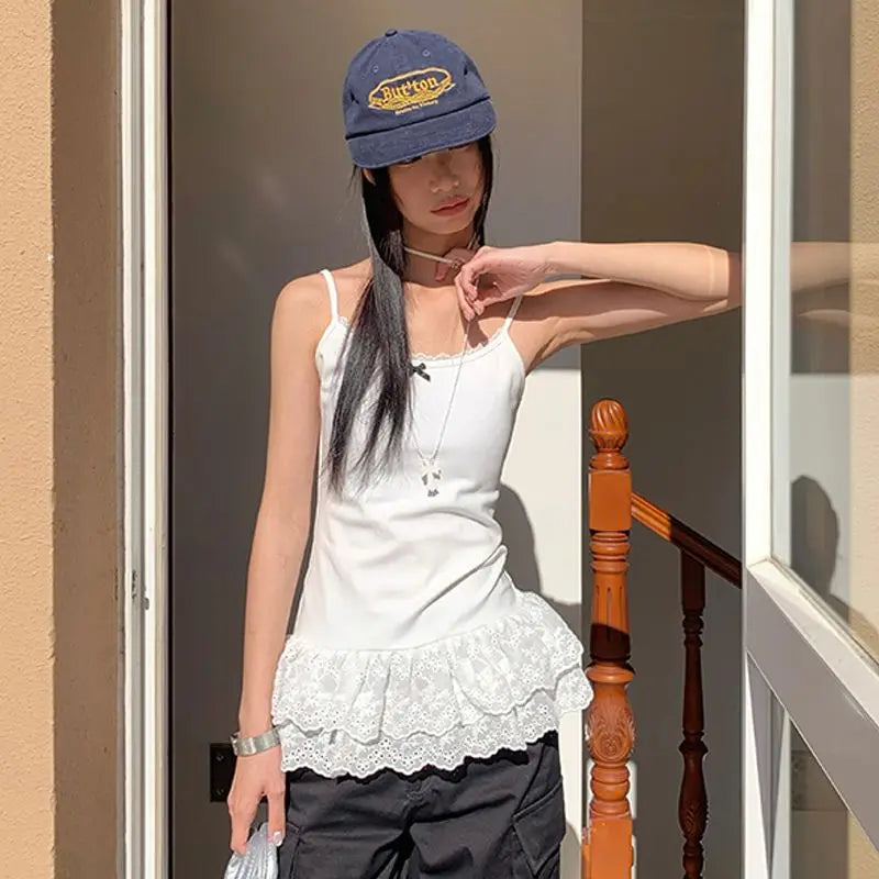 Frauen Patchwork Spitze Weiß Hosenträger Weste Trim Bottom Saum Schicht Dünne Halter Tops Rüschen Rand Haut-freundliche Atmungsaktive Weste So ist Leben