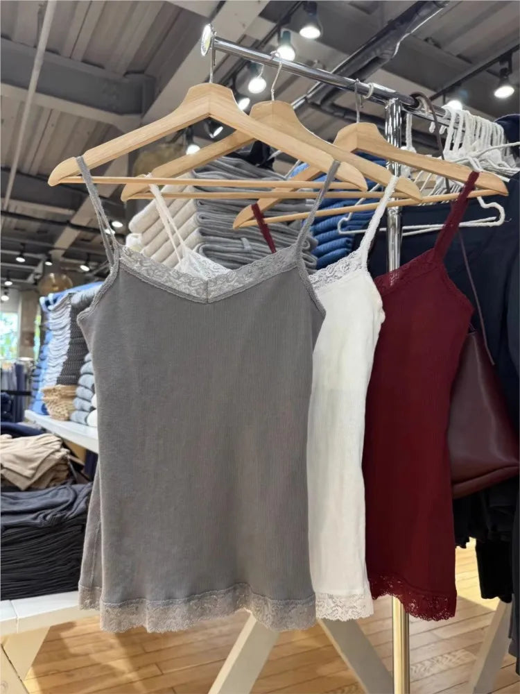 Geripptes Spitzenbesatz Slim Tank Top Damen Sommer Einfarbig Niedliches V-Ausschnitt Baumwoll-Camisole Weibliches Lässiges Einfaches Allround-Basic-Top Y2k Oberteile So ist Leben