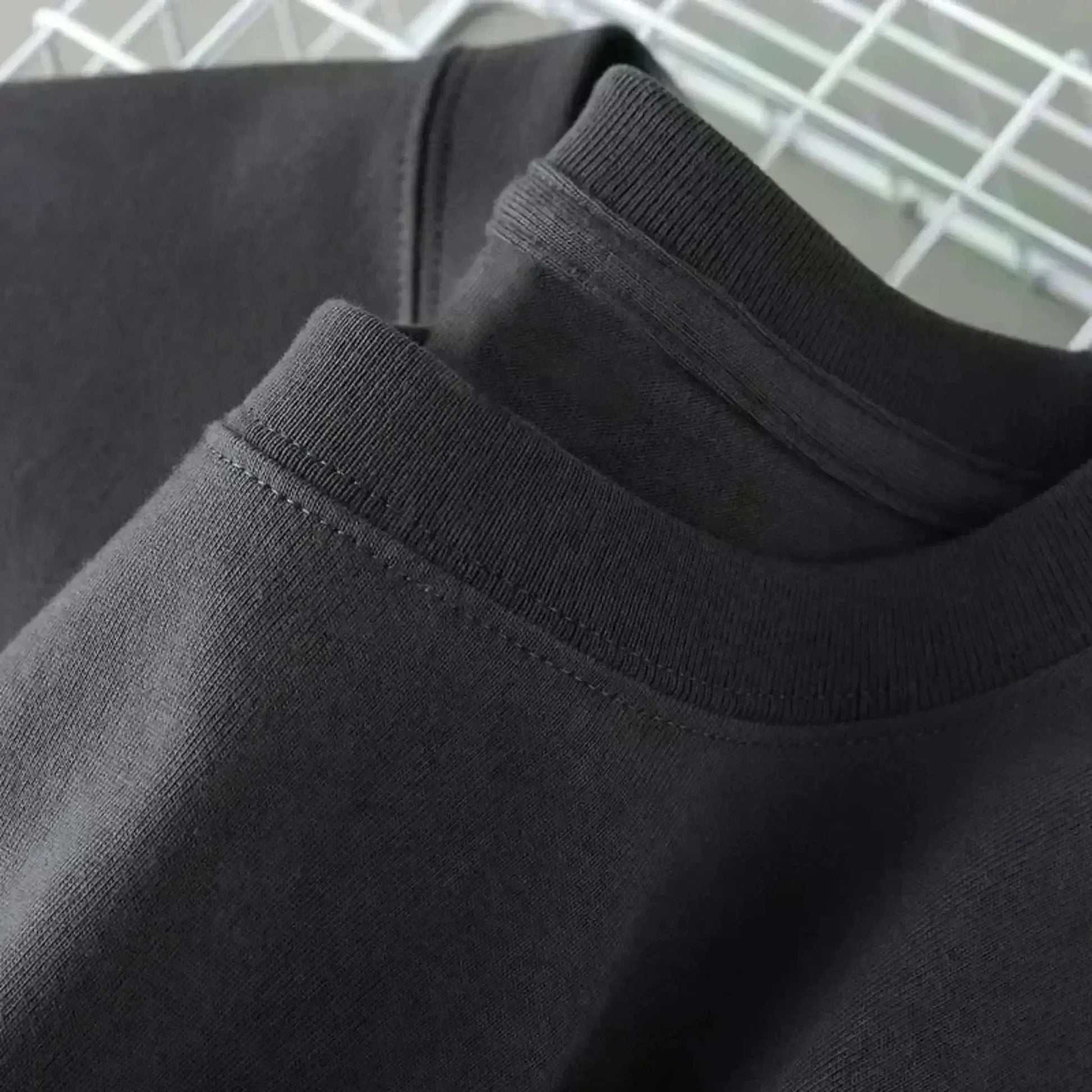 Hochwertige Baumwoll-T-Shirts mit Grafik für Herren - So ist Leben