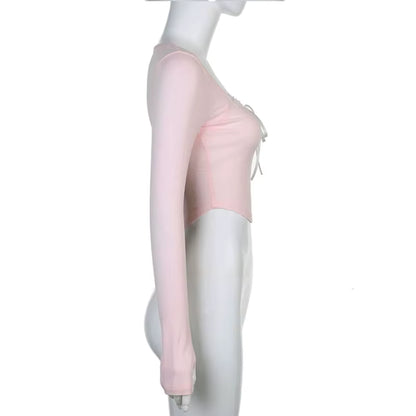 Modernes Schleifen‑Top für kreative High‑Street‑Looks So ist Leben