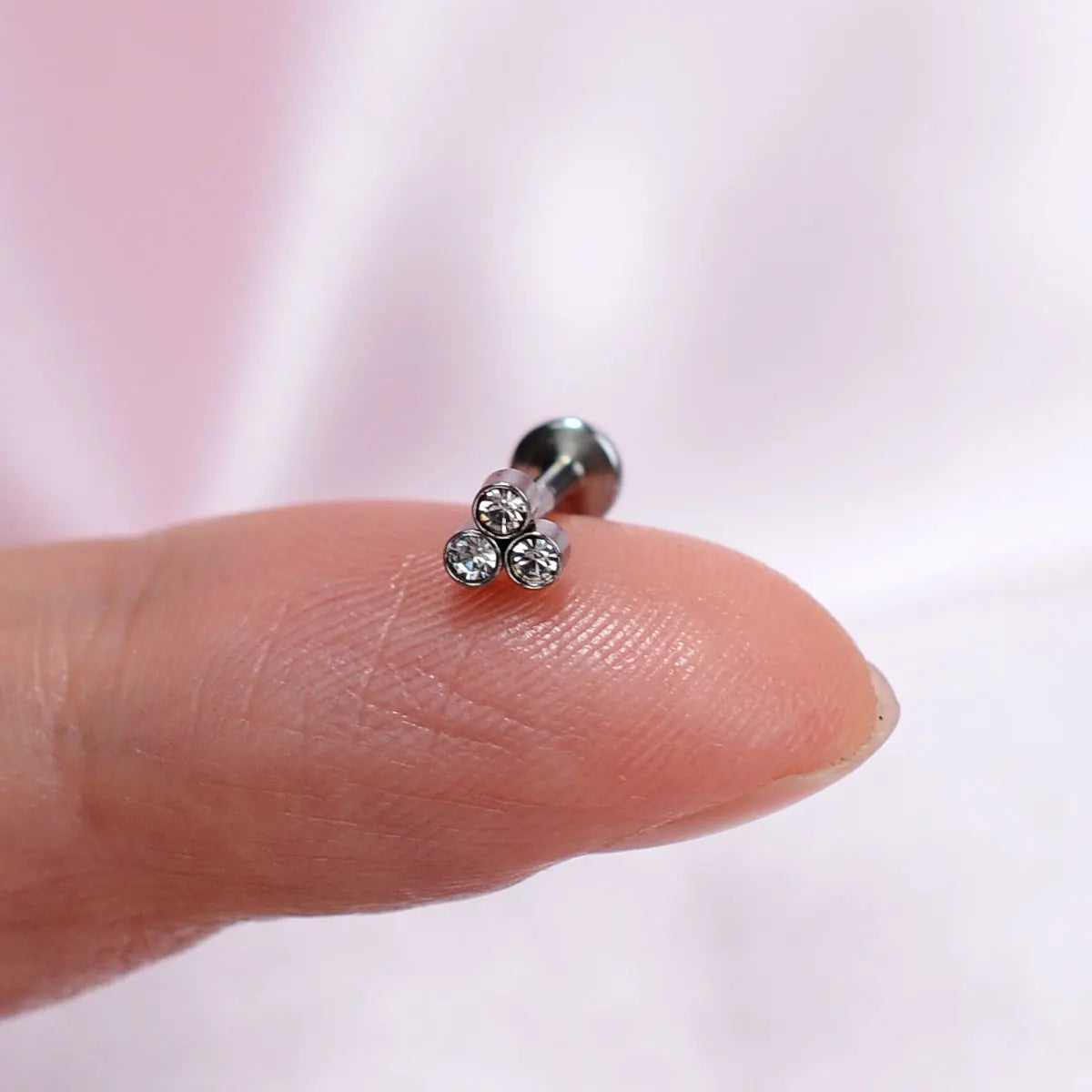 1 STÜCK Neuer Chirurgenstahl Winziger Zirkon Kristall Tragus Helix Piercing Labret Lippenbolzen Nasenring Innengewinde Niedlicher Körperschmuck So ist Leben