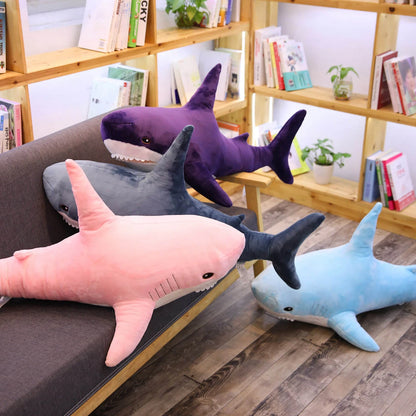 Großer Hai‑Plüsch im modernen Charakterdesign - So ist Leben
